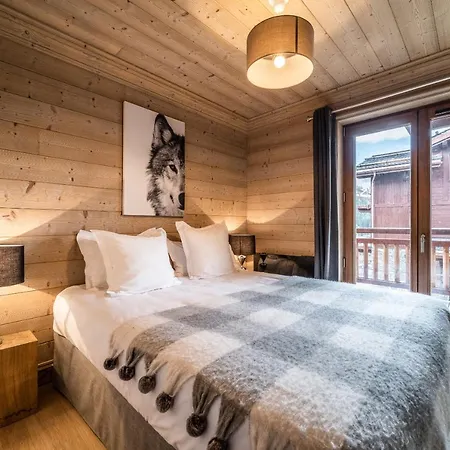 Cervino Monriond - By Emerald アパート